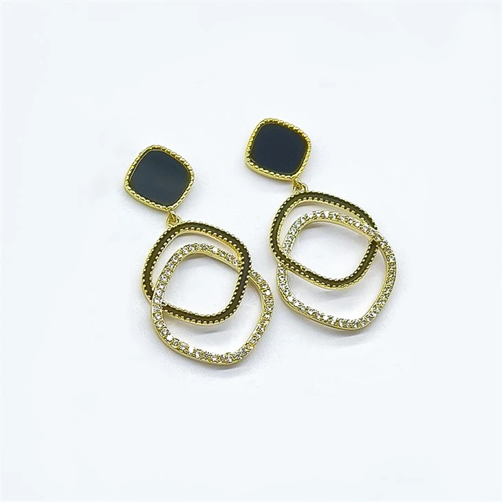 Bold Huggie Hoops Earrings Bold Huggie Hoops Earrings