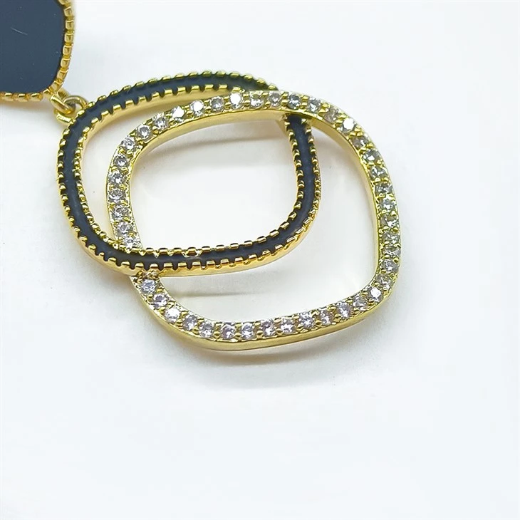 Bold Huggie Hoops Earrings Bold Huggie Hoops Earrings